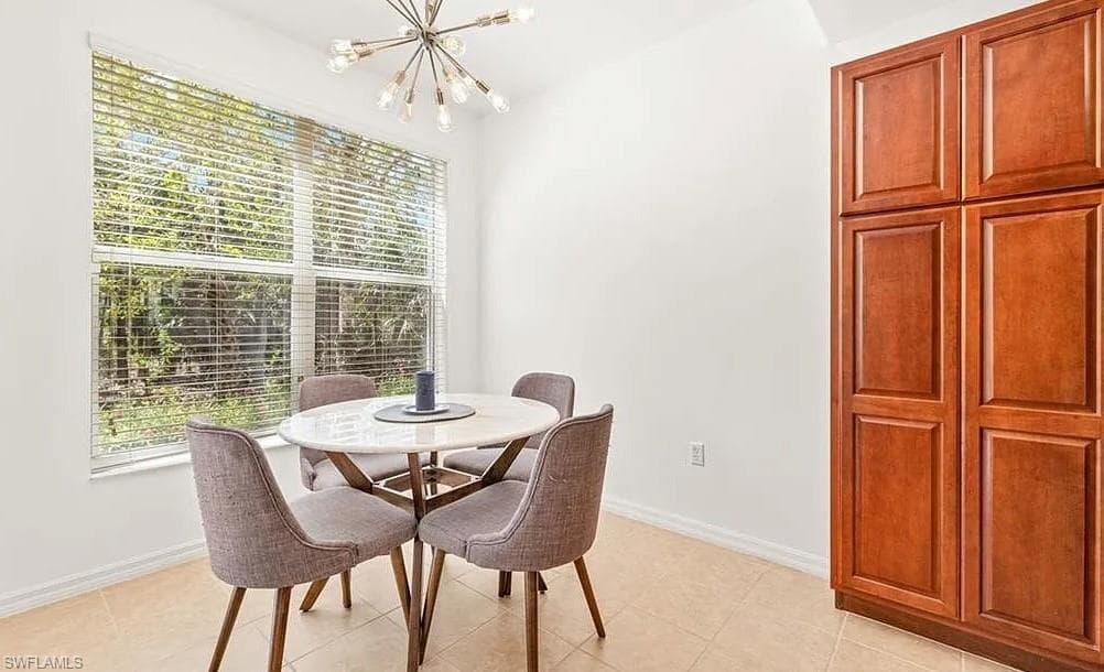 1315 Henley ST 1006-18