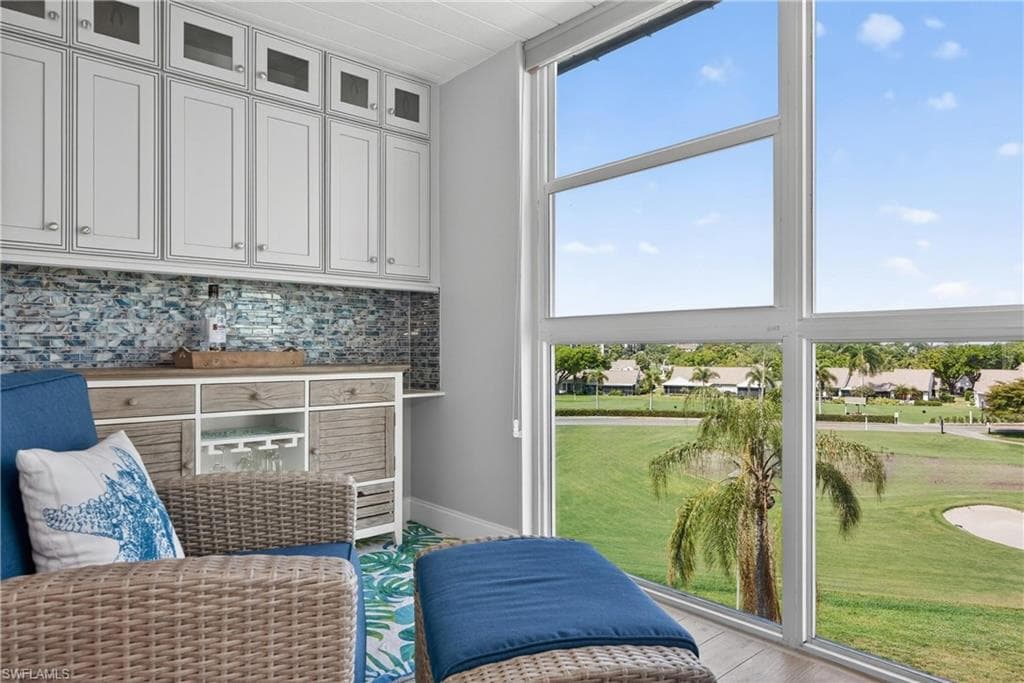 6220 Augusta DR 408-1