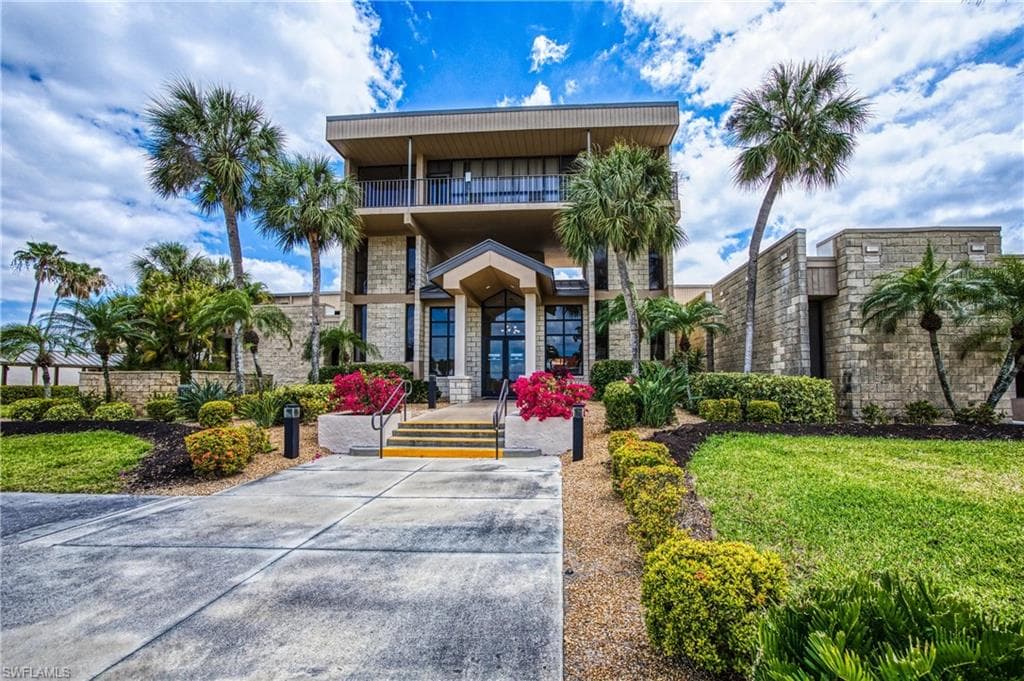 6220 Augusta DR 408-29