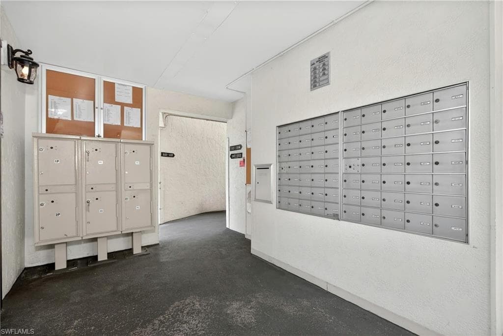 6220 Augusta DR 408-17