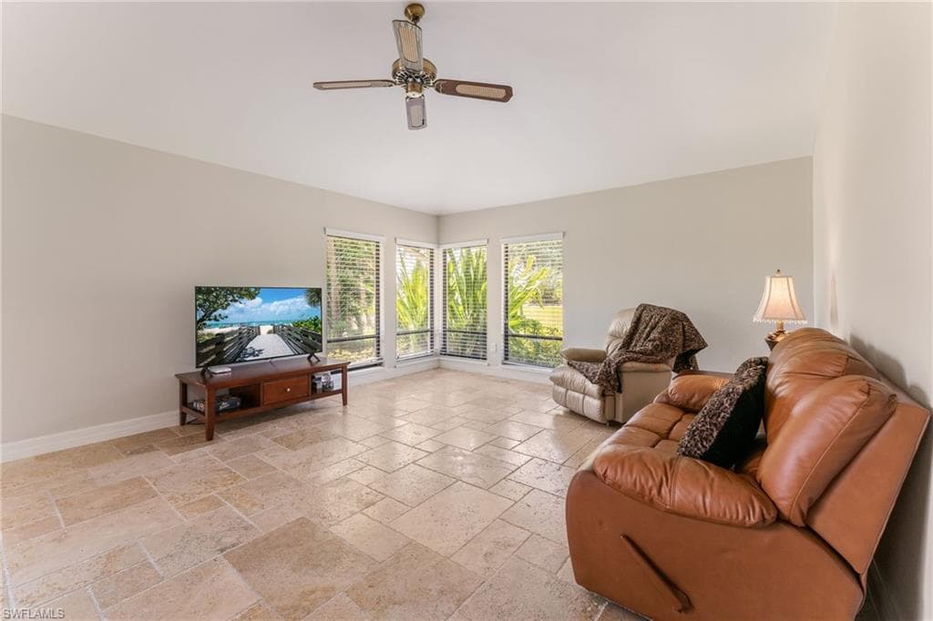 16986 Timberlakes DR-16