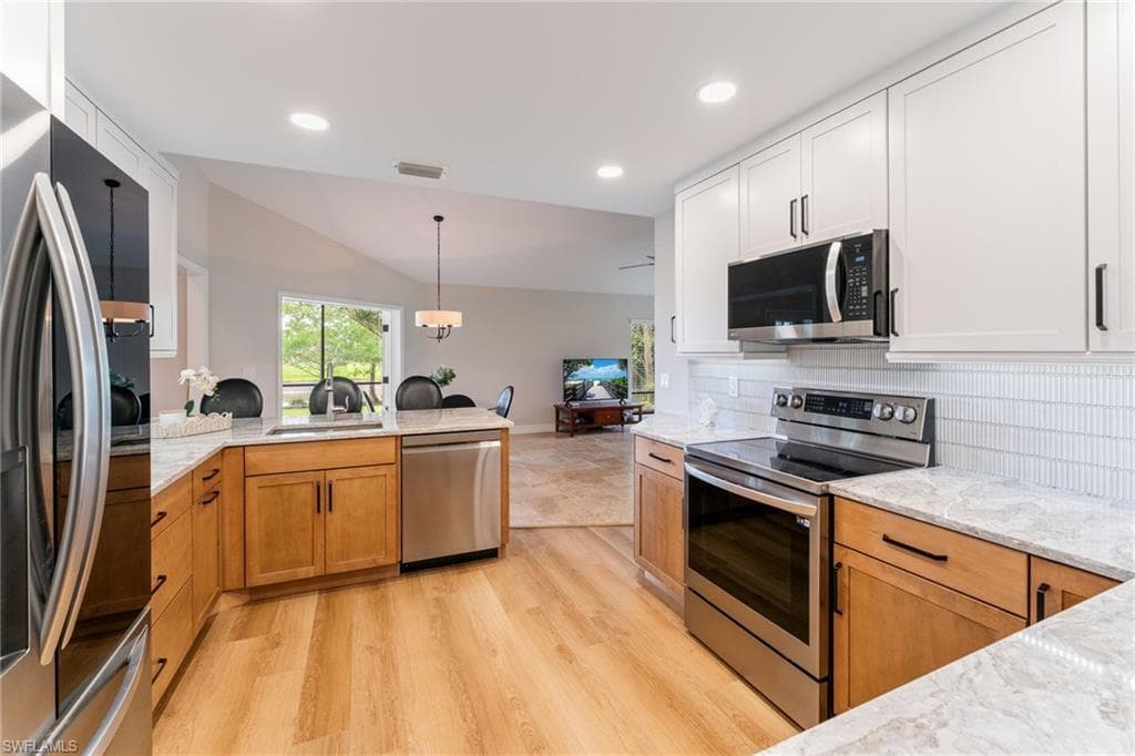 16986 Timberlakes DR-10