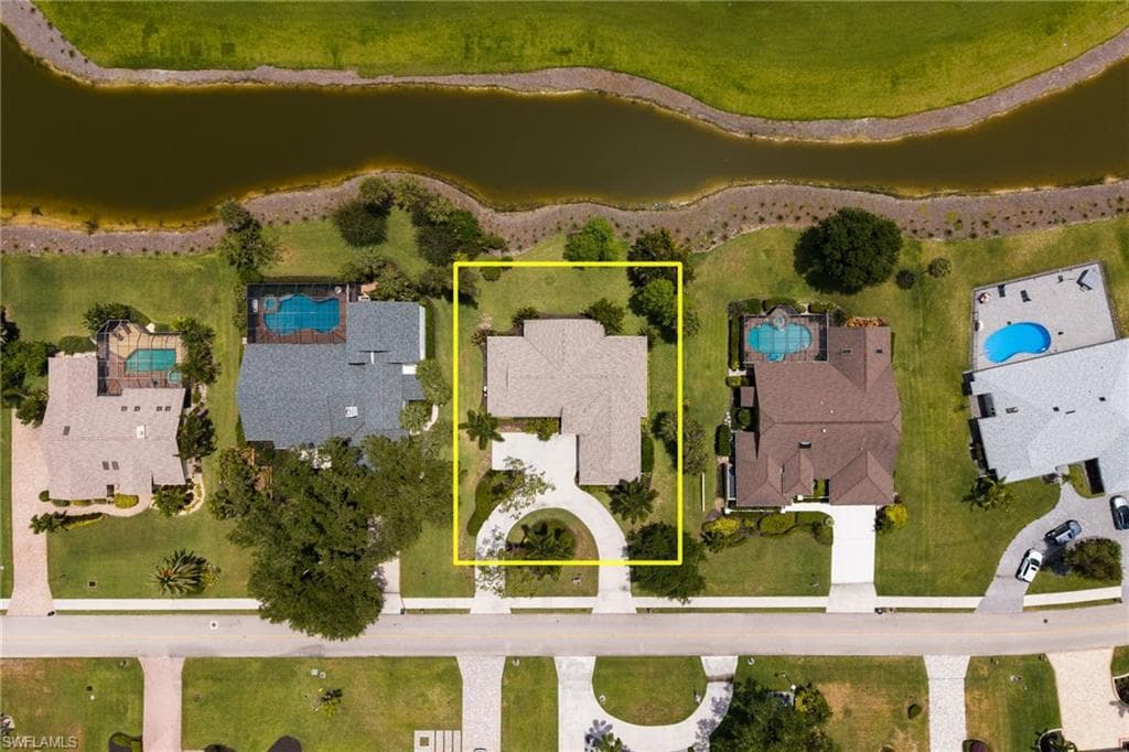 16986 Timberlakes DR-34