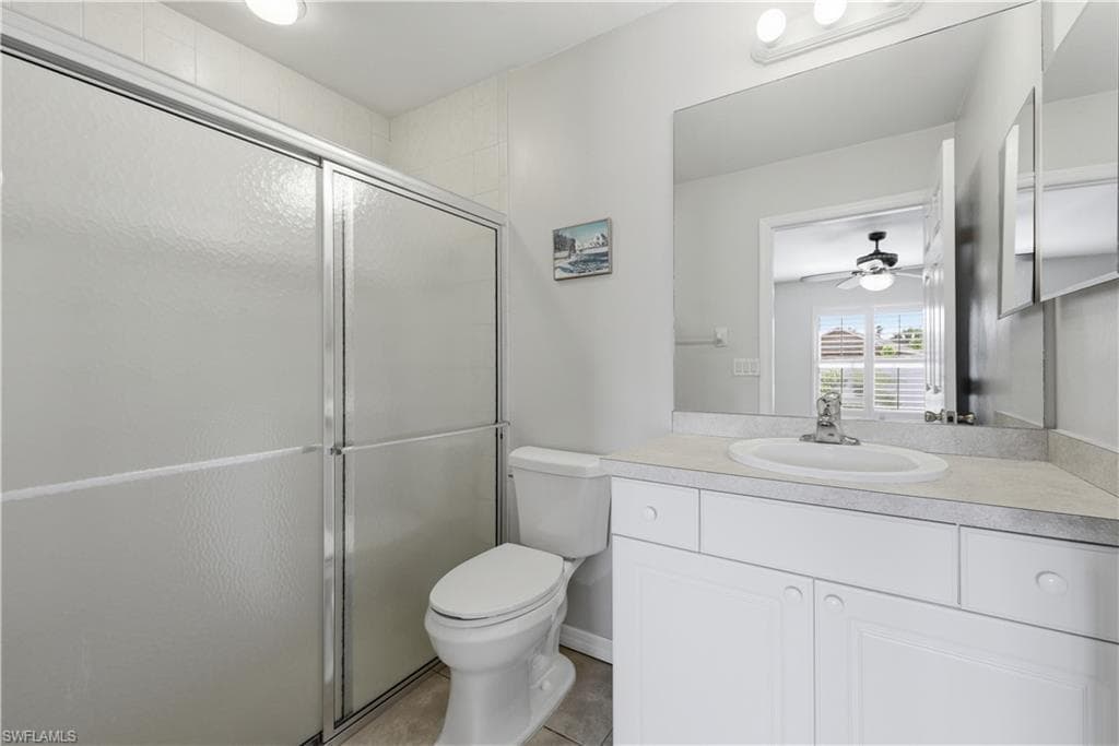 1082 Ridgeway DR-20