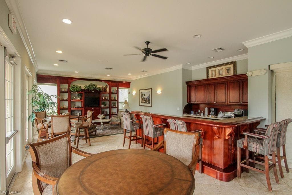 1810 Florida Club CIR 1204-22