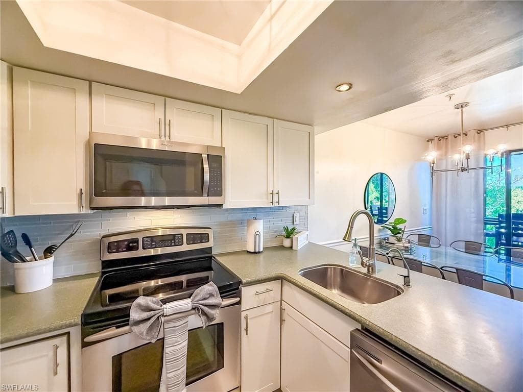 4481 Escondidio LN 80-17