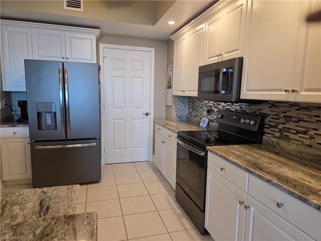 2797 1st ST 804-17