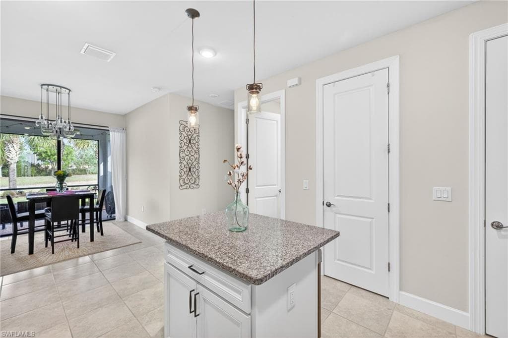 3930 Spotted Eagle WAY-14