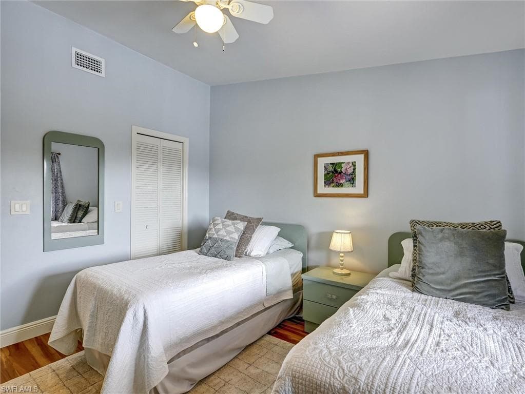 7300 Saint Ives WAY 5301-27