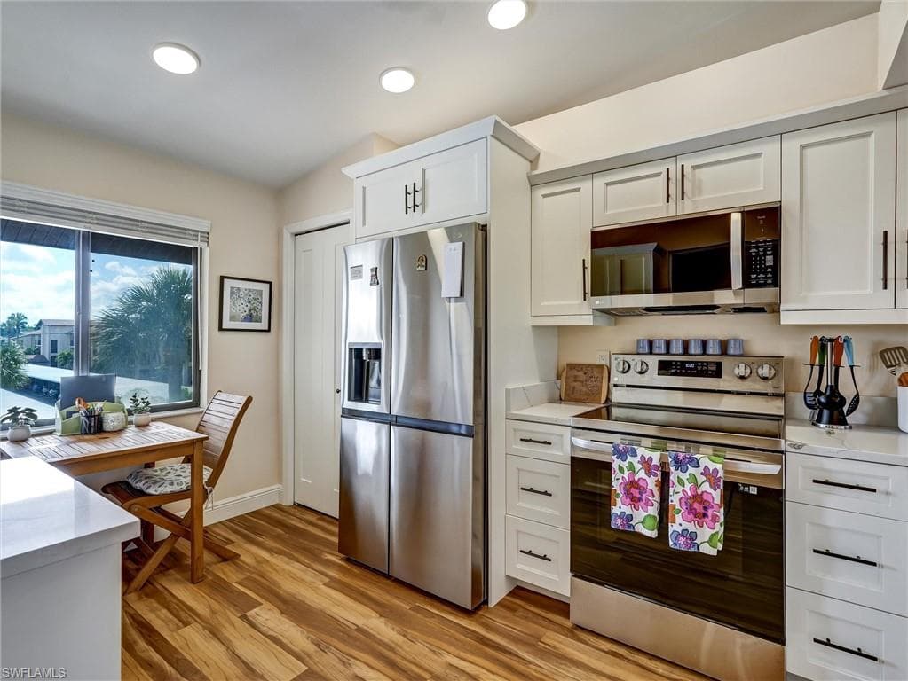 7300 Saint Ives WAY 5301-4