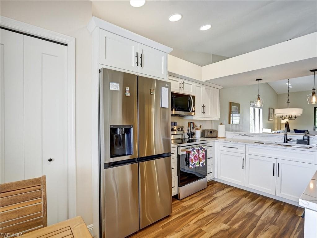 7300 Saint Ives WAY 5301-8