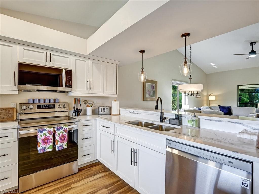 7300 Saint Ives WAY 5301-9