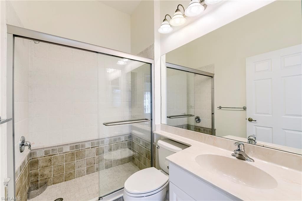 8916 Dartmoor WAY-16