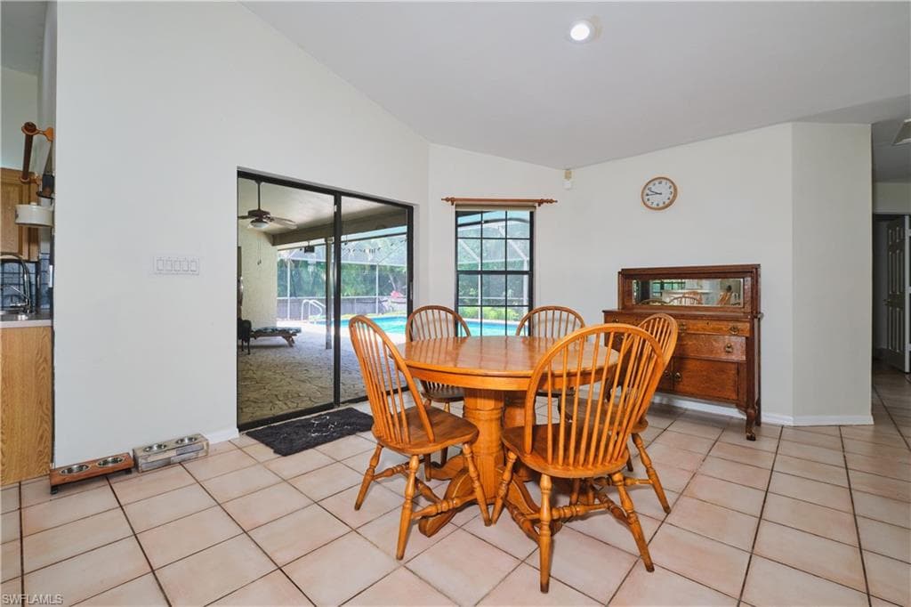 16560 Marc Allen DR-19