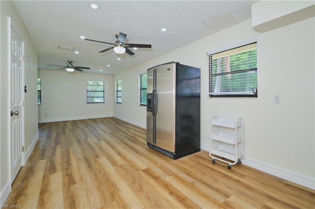 16571 Marc Allen DR-25