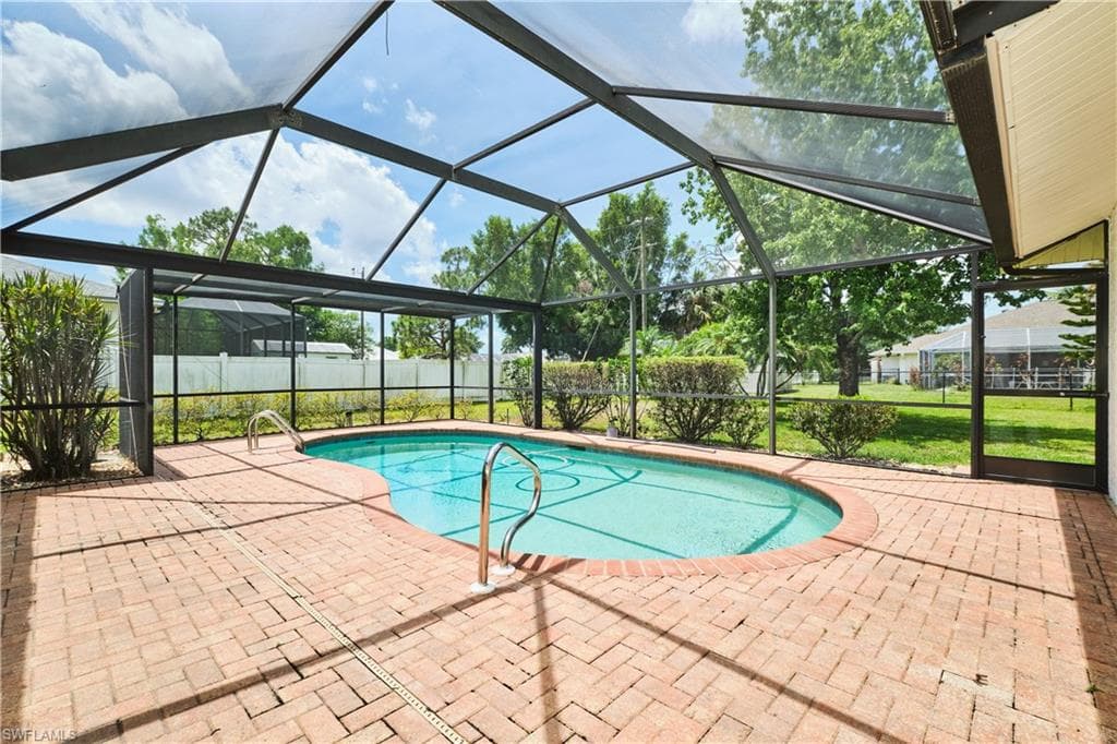 16571 Marc Allen DR-31