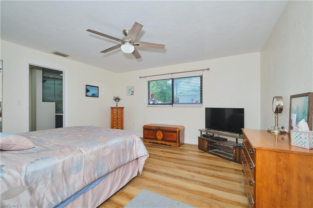 16571 Marc Allen DR-13
