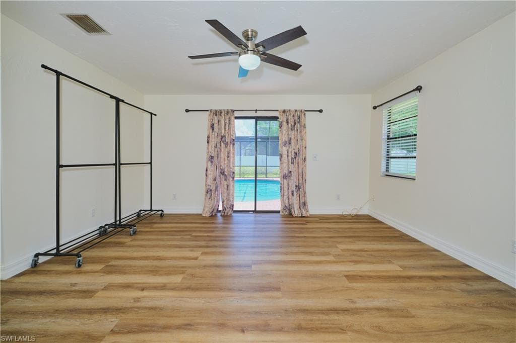 16571 Marc Allen DR-18