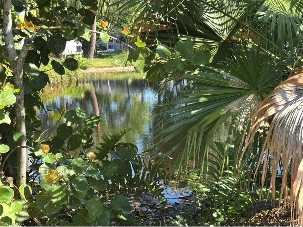 688 Valley DR-45
