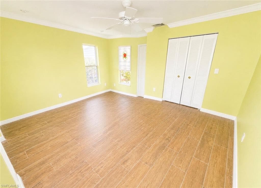 688 Valley DR-35