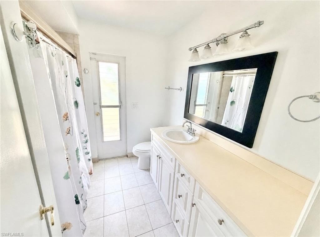 688 Valley DR-33