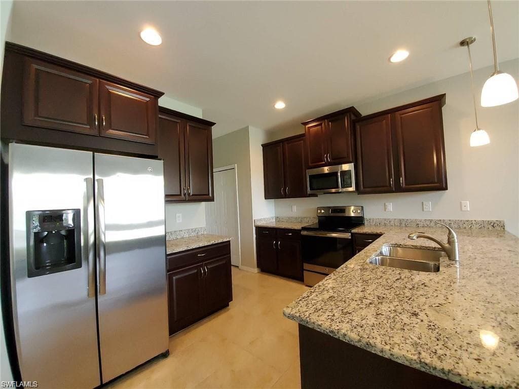 3878 Burrfield ST-6