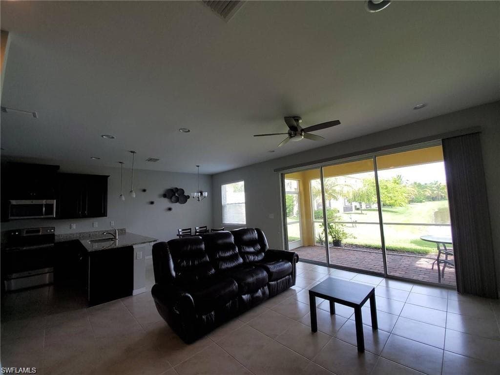 3878 Burrfield ST-2