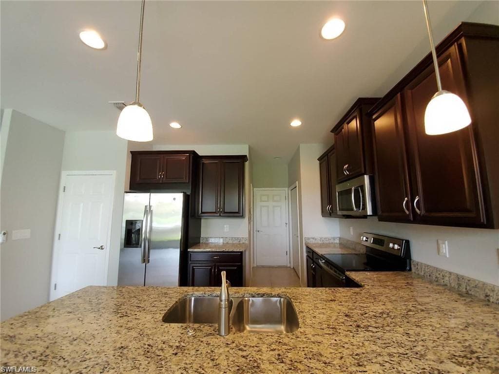 3878 Burrfield ST-7