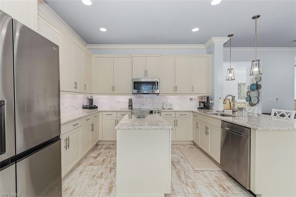 13528 Mandarin CIR-16