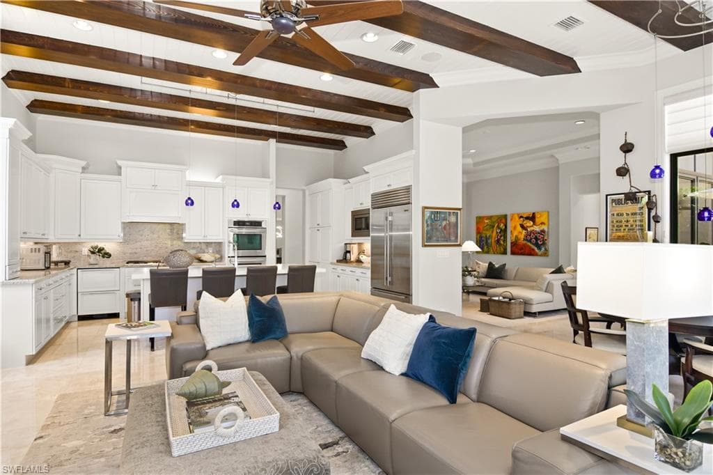 2220 Residence CIR-11