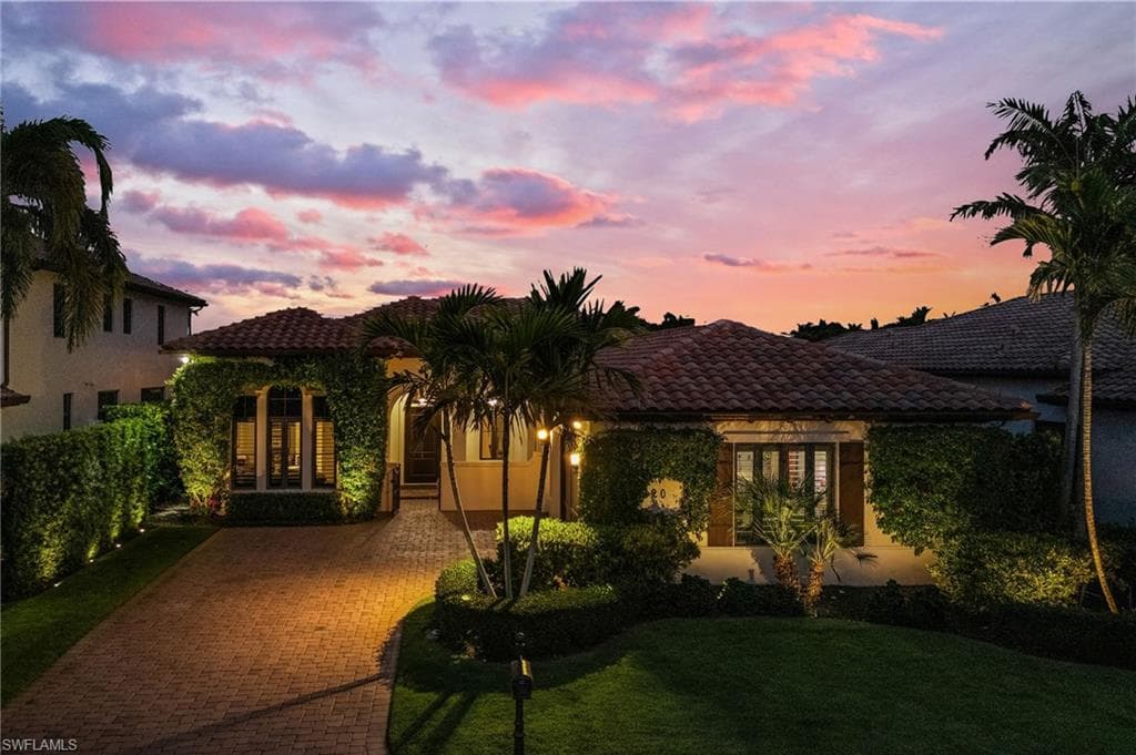 2220 Residence CIR-2
