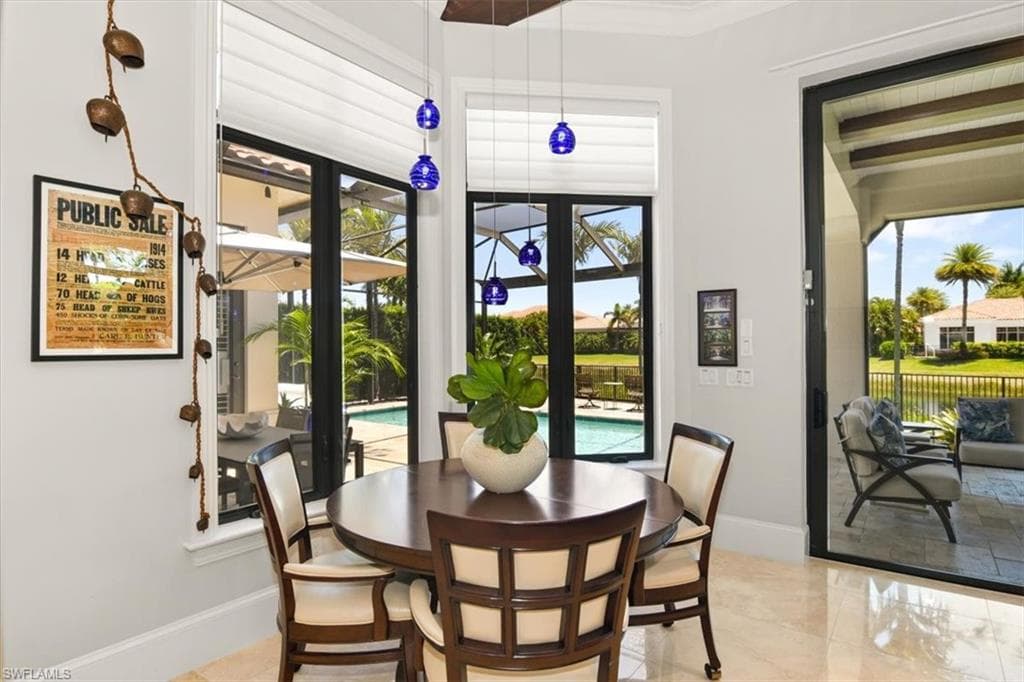 2220 Residence CIR-10