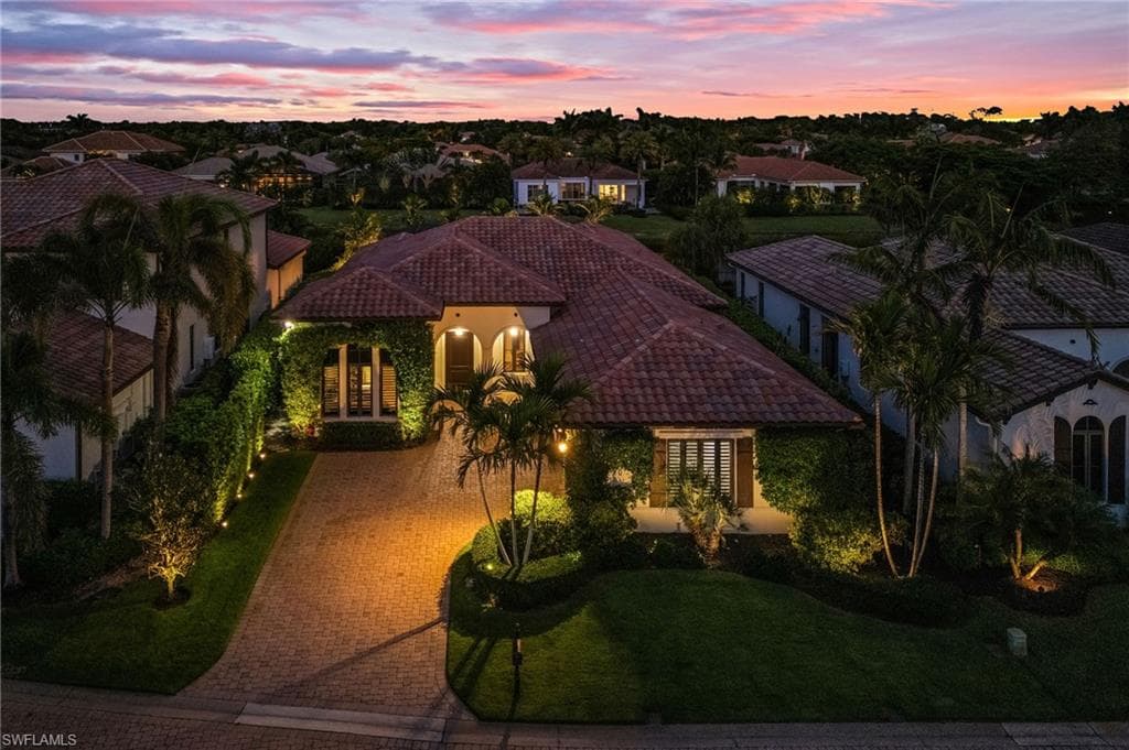 2220 Residence CIR-39