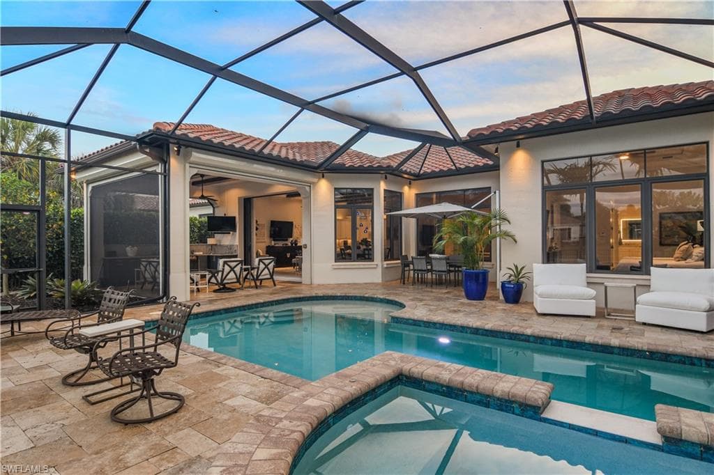 2220 Residence CIR-28