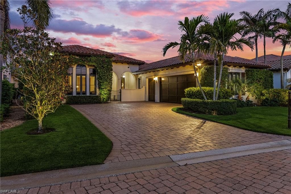 2220 Residence CIR-3