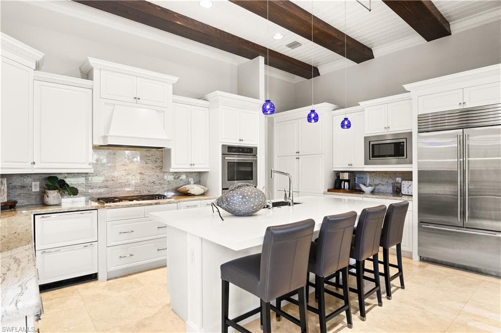 2220 Residence CIR-7