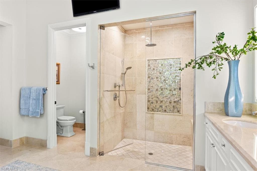2220 Residence CIR-20