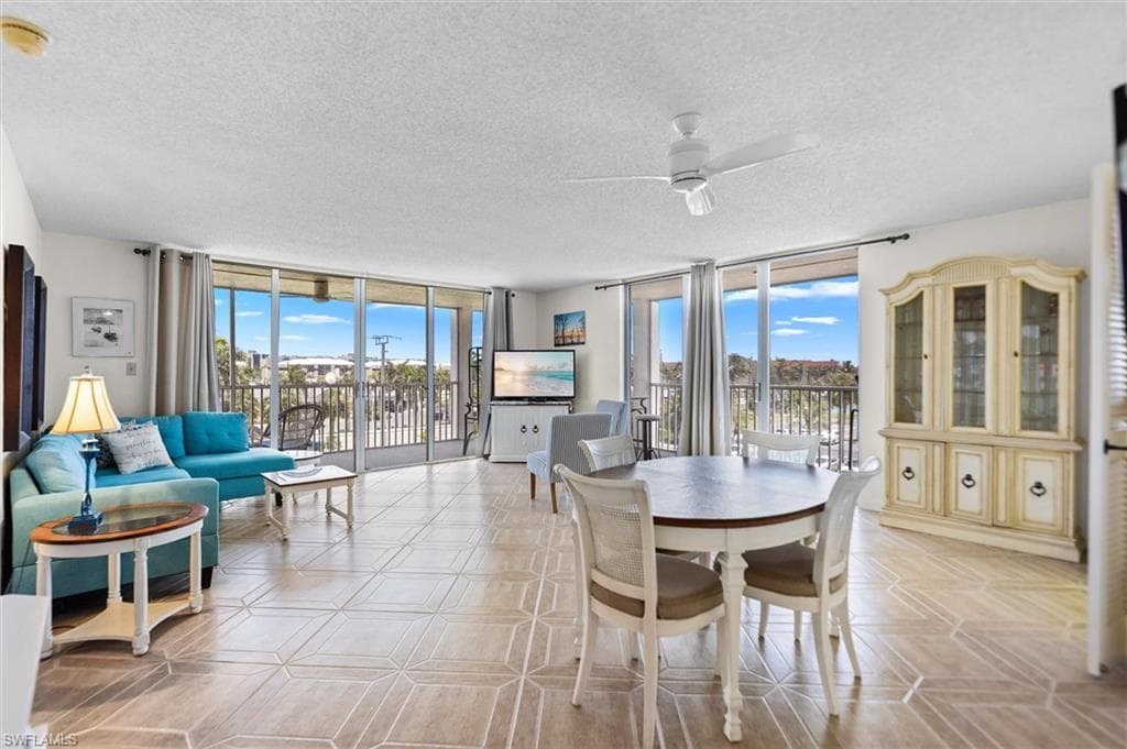 7148 Estero BLVD 322-1
