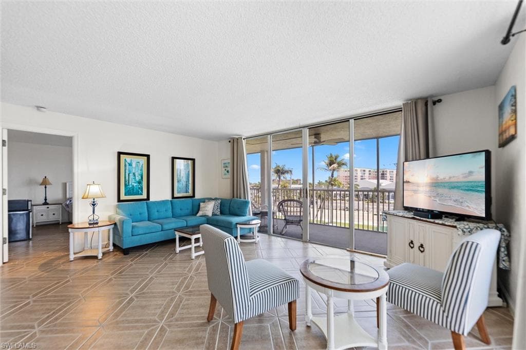 7148 Estero BLVD 322-5