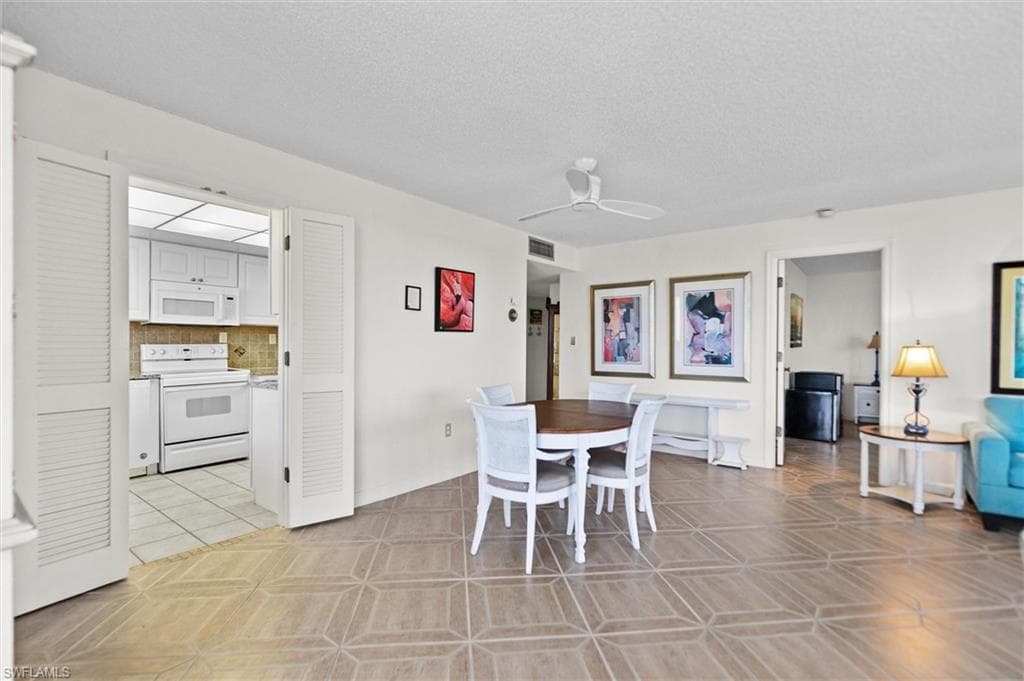 7148 Estero BLVD 322-4