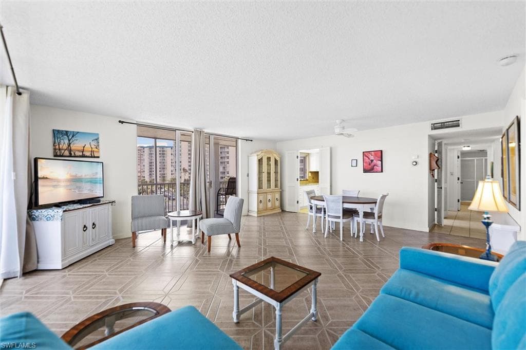 7148 Estero BLVD 322-8