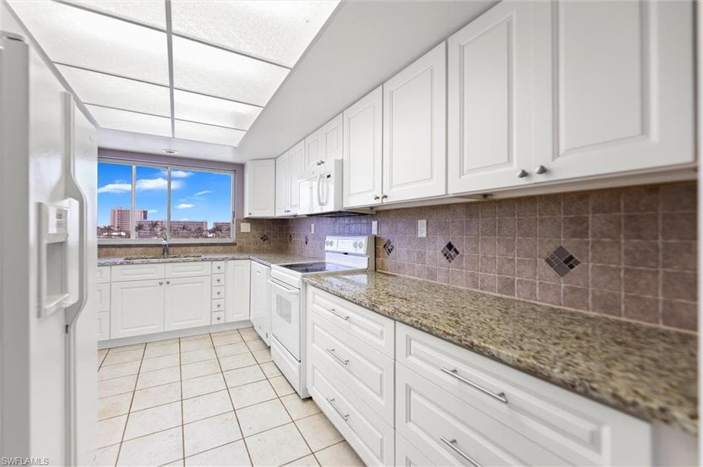 7148 Estero BLVD 322-9