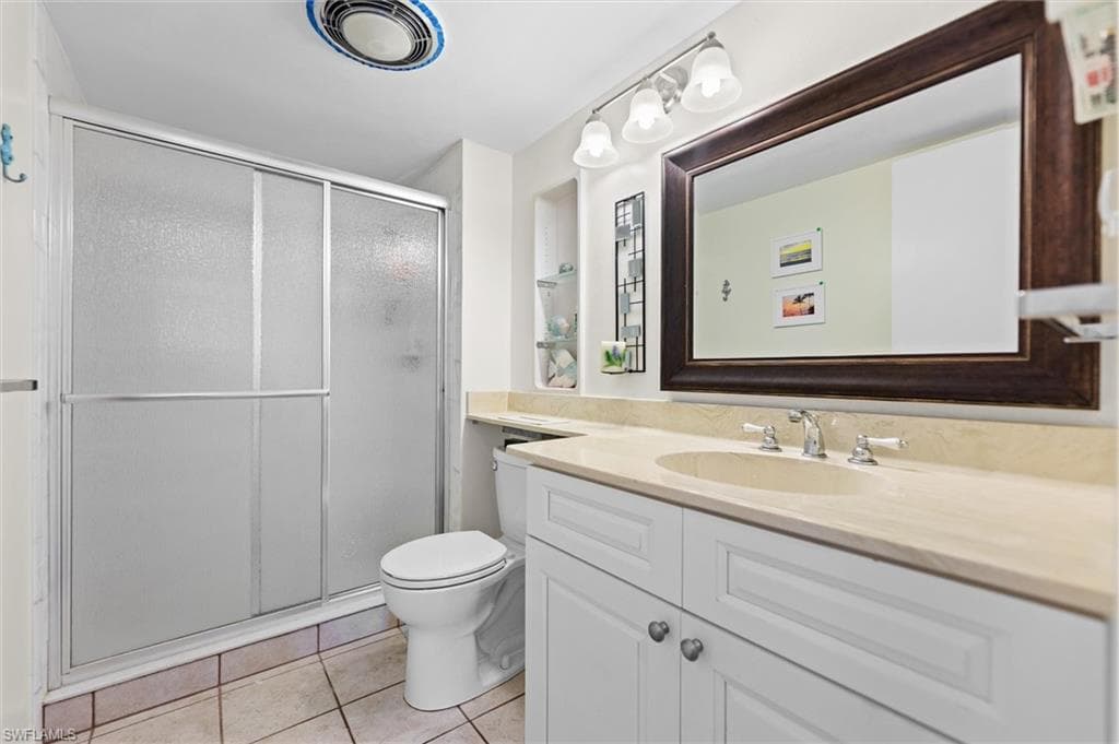 7148 Estero BLVD 322-17