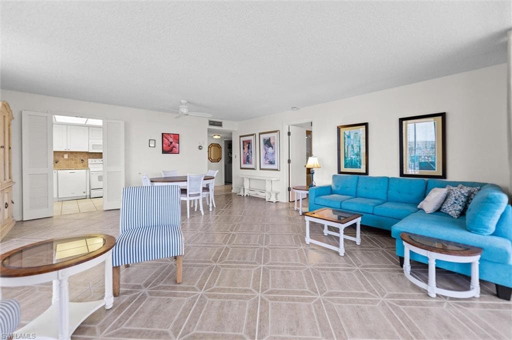 7148 Estero BLVD 322-7
