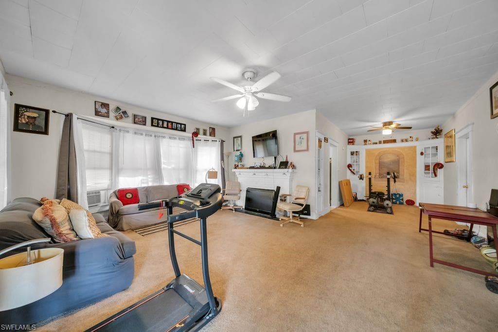 1840 Lafayette ST-12