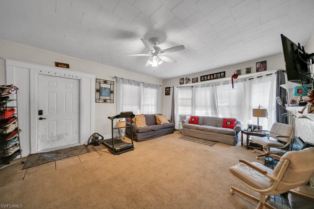 1840 Lafayette ST-11