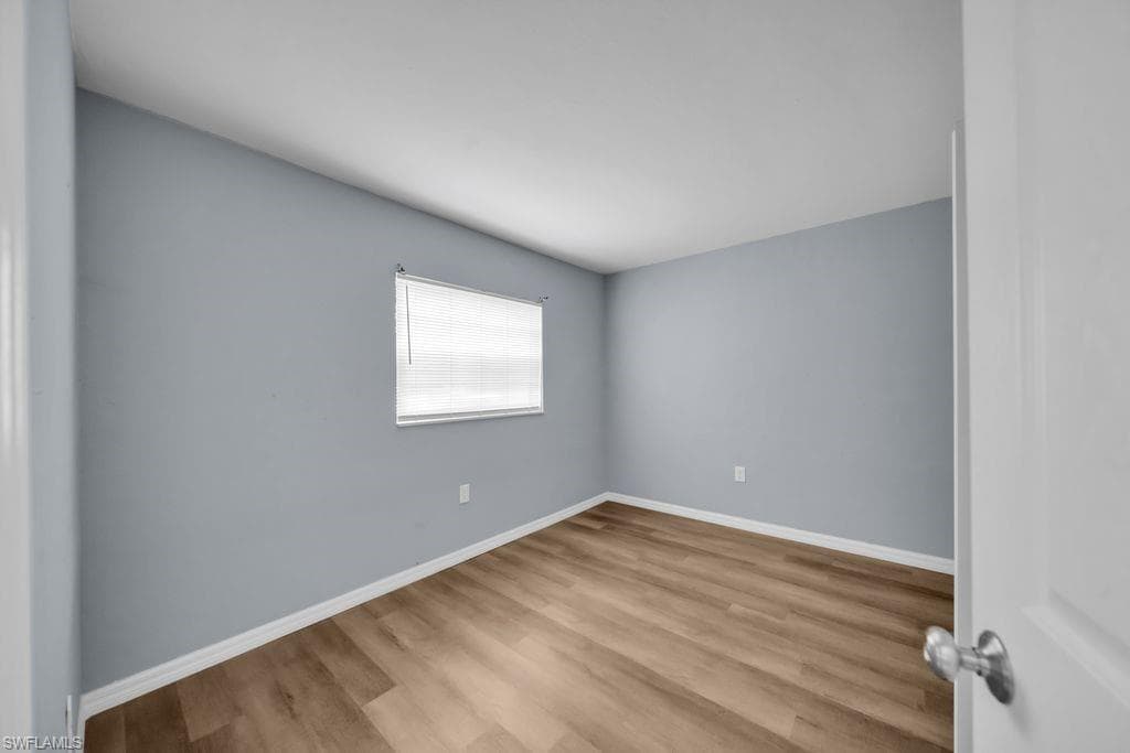1840 Lafayette ST-25