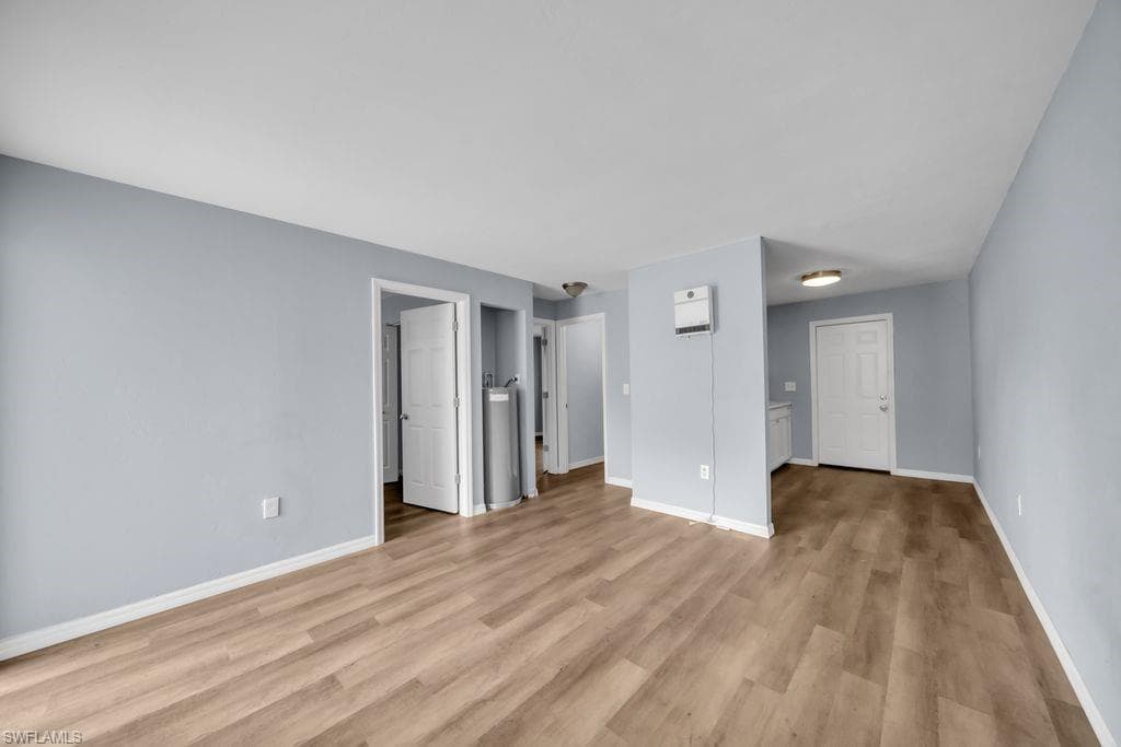 1840 Lafayette ST-27