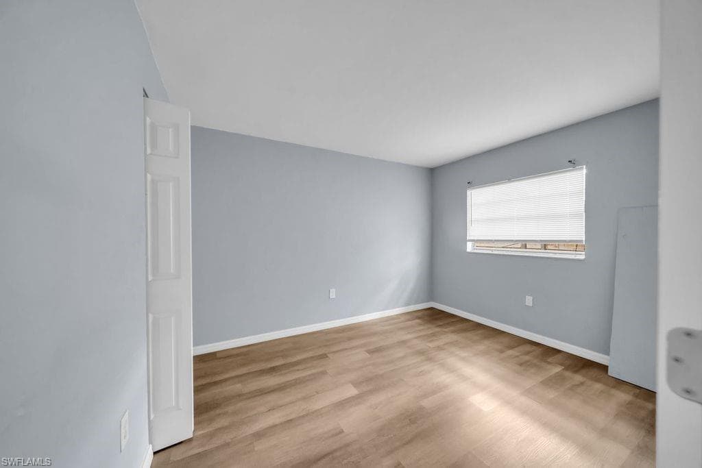 1840 Lafayette ST-29