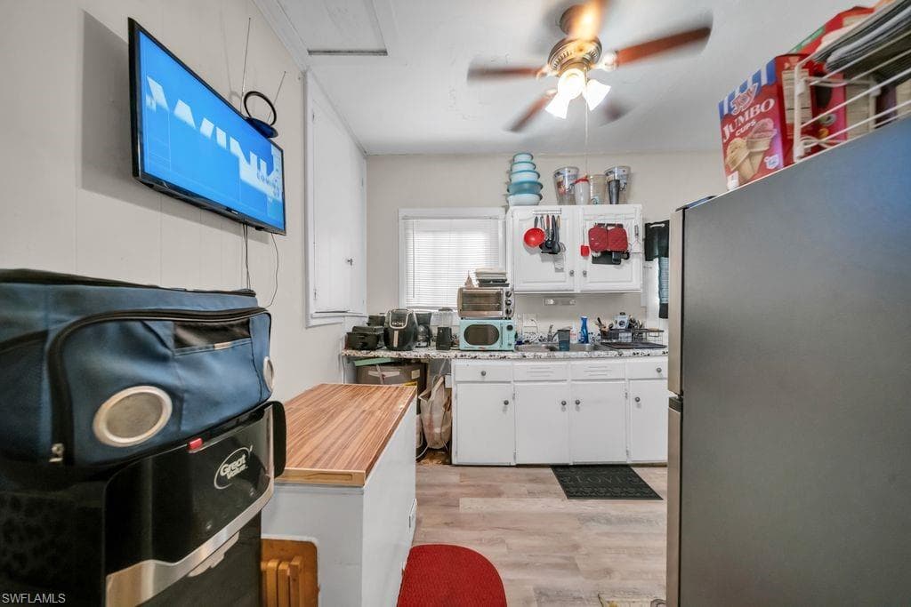 1840 Lafayette ST-14